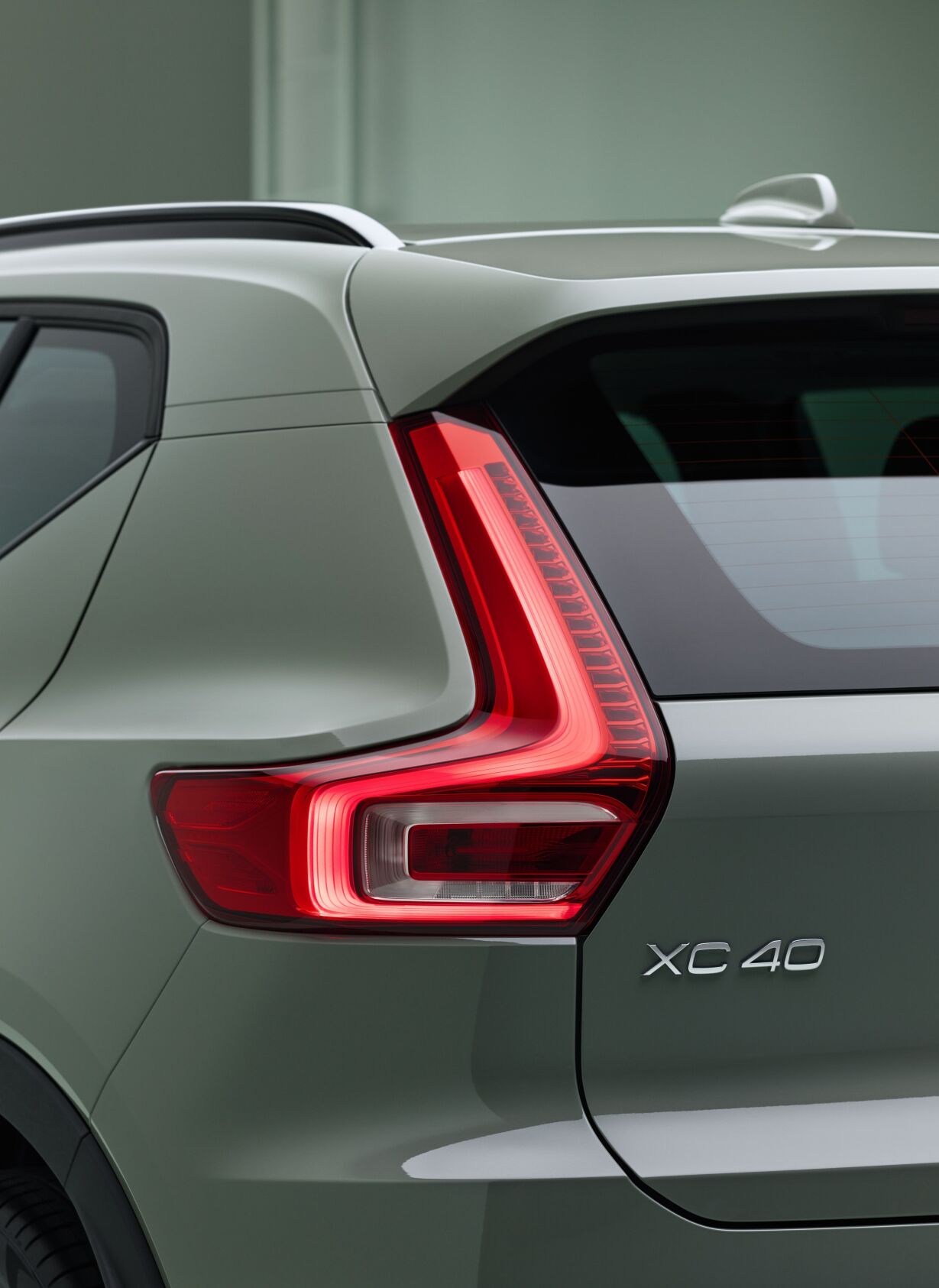 2023 Volvo XC40 Badge